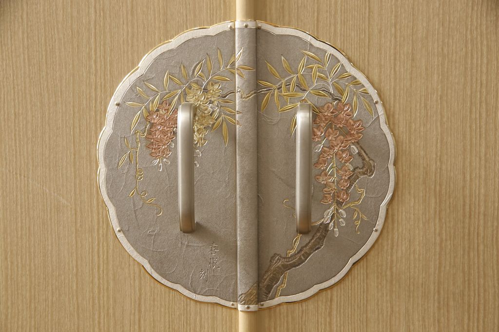 中古　美品　伝統工芸士　渡辺秀紀作　衣装盆・板盆付きで着物収納に便利な加茂総桐箪笥(着物箪笥、和服箪笥、桐たんす)(R-056742)