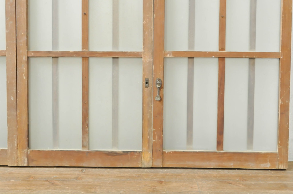 アンティーク建具　レトロな空間作りにおすすめなガラス窓2枚セット(引き戸、ガラス戸)(R-081310)