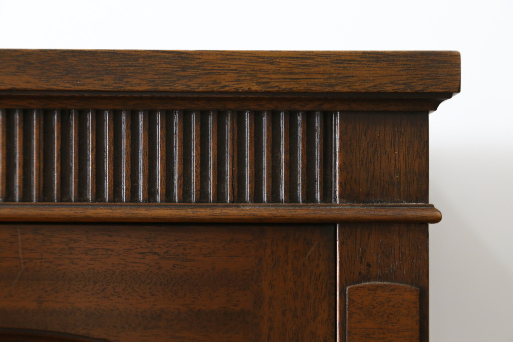 中古　美品　DREXEL HERITAGE(ドレクセルヘリテイジ)　Triune(トライユン)シリーズ　マホガニー材の木肌が美しいワードローブ(収納棚、戸棚)(R-057591)