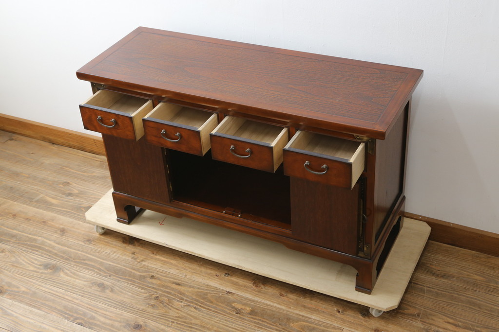 中古　美品　真鍮(しんちゅう)金具　韓国工芸家具　モリジャン　異国情緒の雰囲気漂うオリエンタルなサイドボード(収納棚、戸棚、引き出し)(R-081250)