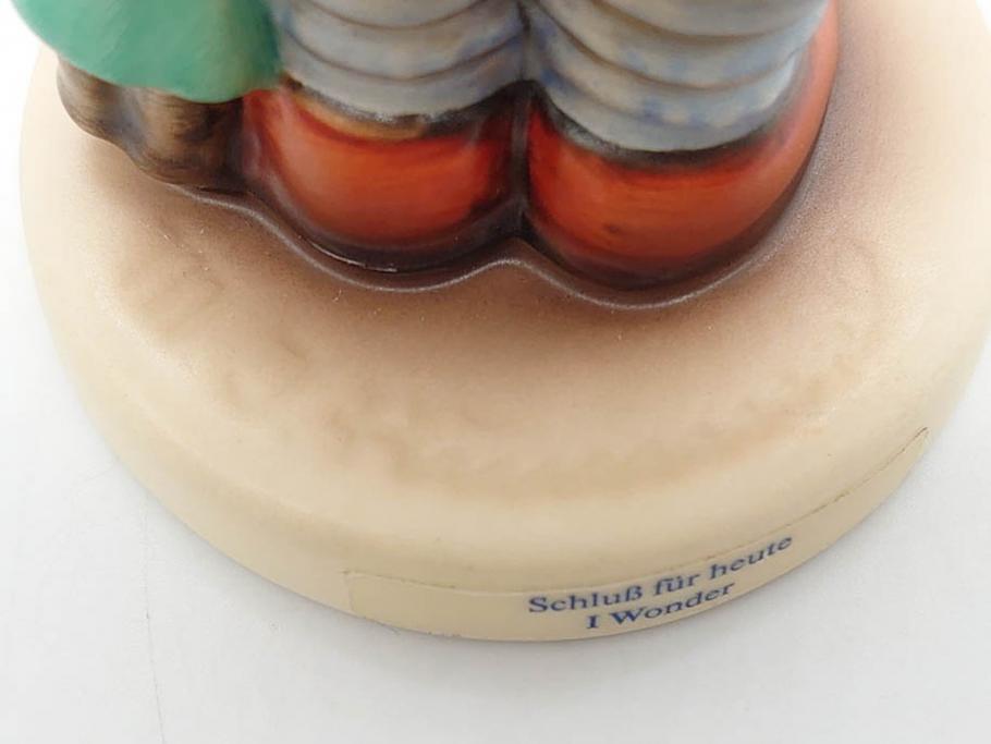 ドイツ　ゲーベル　フンメル人形4体セット　#322「小さな薬剤師」　#305「レンガ積み」　#421「寒い」　#251(Hum486)　陶磁(Little Pharmacist、少年、The Builder、It's COLD、I Wonder、少女、置物、フィギュア、ドール、DOLL、陶磁器人形)(R-074979)
