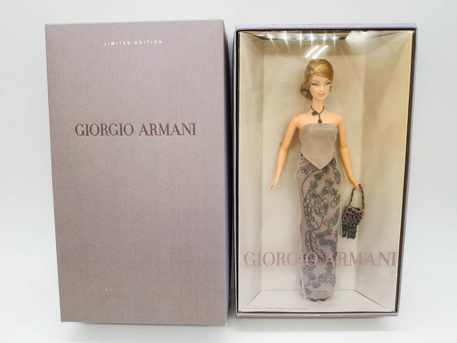 GIORGIO ARMANI BARBIE DOLL(ジョルジオ アルマーニ バービー人形)　高さ 約30cm　エレガントな雰囲気が魅力の人形(LIMITED EDITION 、リミテッドエディション、COLLECTIBLES、共箱付き)(R-081005)