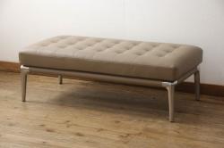 【買取】Cassina(カッシーナ)　PHILIPPE STARCK(フィリップ・スタルク)　L26 VOLAGE bench(ヴォラージュ) X革(カフェラテ:13X323)　ベンチを買取りました。(定価約42万9千円)