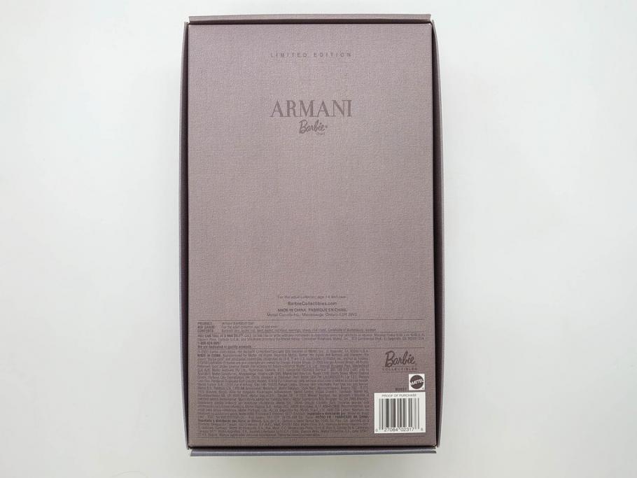 GIORGIO ARMANI BARBIE DOLL(ジョルジオ アルマーニ バービー人形)　高さ 約30cm　エレガントな雰囲気が魅力の人形(LIMITED EDITION 、リミテッドエディション、COLLECTIBLES、共箱付き)(R-081005)