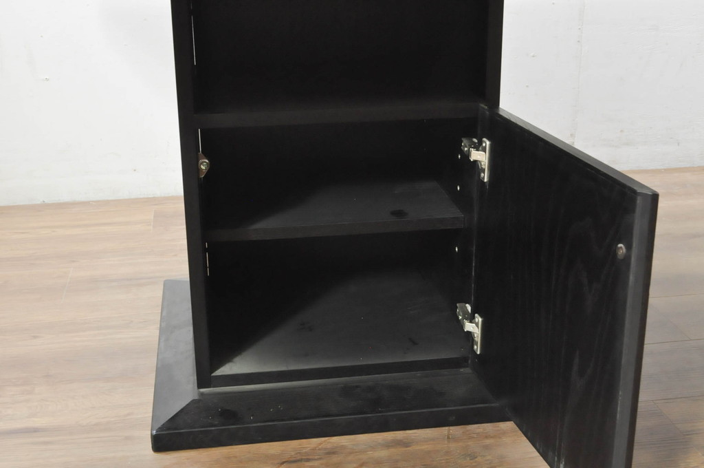 中古　ブランド家具　特注　オーダー品　天板極厚　タモ材　無垢　ブラックとナチュラルカラーのコントラストが素敵な組み立て式収納付きの特大テーブル(ダイニングテーブル、4人掛け、6人掛け、作業台、食卓、店舗什器)(定価約70万円)(R-080307)