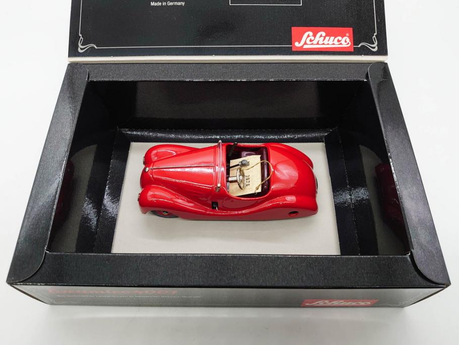 Schuco(シュコー)　Akustico 2002/Examico 4001(4011)/BMW 327 coupe 1/18/Studio IV Bugatti　おもちゃ4点セット(Edition、Classic、ブガッティ、クーペ、エグザミコ、ゼンマイ、ブリキ、玩具、車、外箱付き)(R-080764)