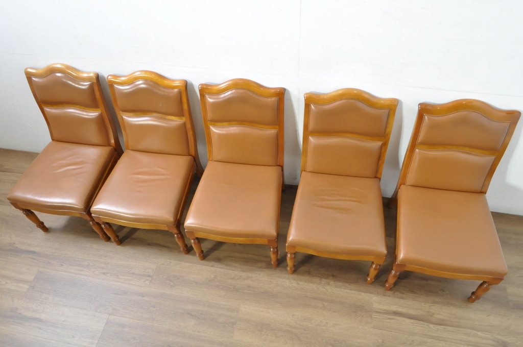 中古　横浜クラシック家具　ダニエル(daniel)　本革(レザー)　品のある佇まいが素敵なダイニングチェア5脚セット(椅子、イス、アームレスチェア)(定価1脚約25万円)(R-080314)