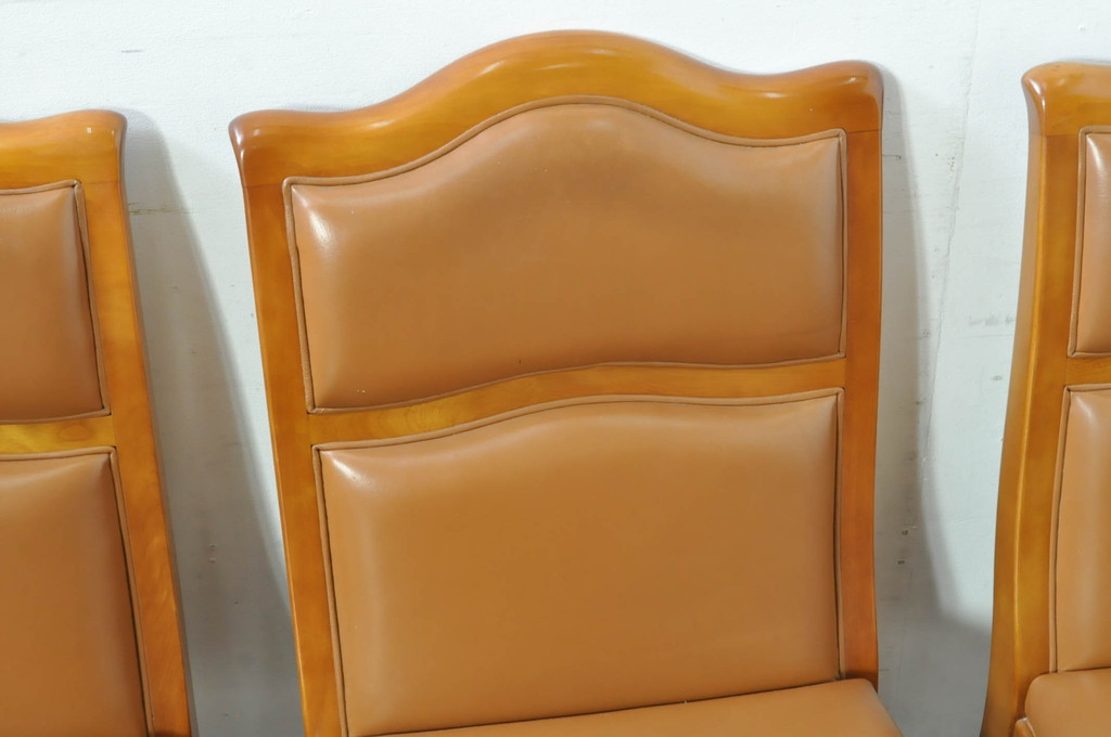 中古　横浜クラシック家具　ダニエル(daniel)　本革(レザー)　品のある佇まいが素敵なダイニングチェア5脚セット(椅子、イス、アームレスチェア)(定価1脚約25万円)(R-080314)