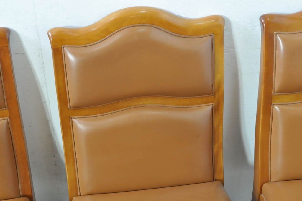 中古　横浜クラシック家具　ダニエル(daniel)　本革(レザー)　品のある佇まいが素敵なダイニングチェア5脚セット(椅子、イス、アームレスチェア)(定価1脚約25万円)(R-080314)