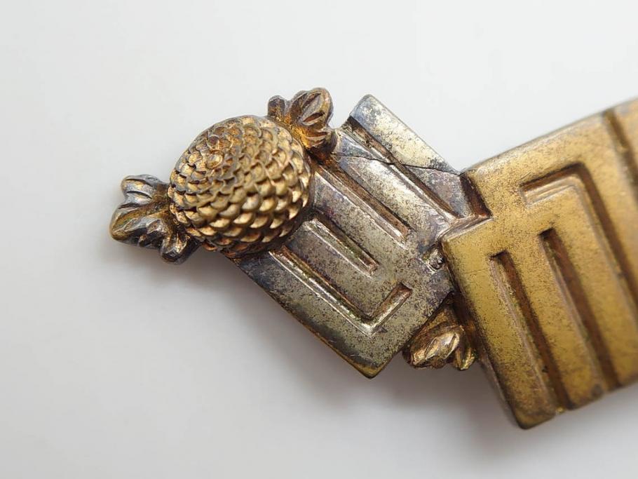 アンティーク　時代物　金工　彫金　気品を感じる帯留7点セット(在銘作家物、弘光、ハト、鳩、ツル、鶴、花、波に千鳥、観世水、帯留め、着物道具、和装小物、アクセサリー、ケース付き)(R-081012)