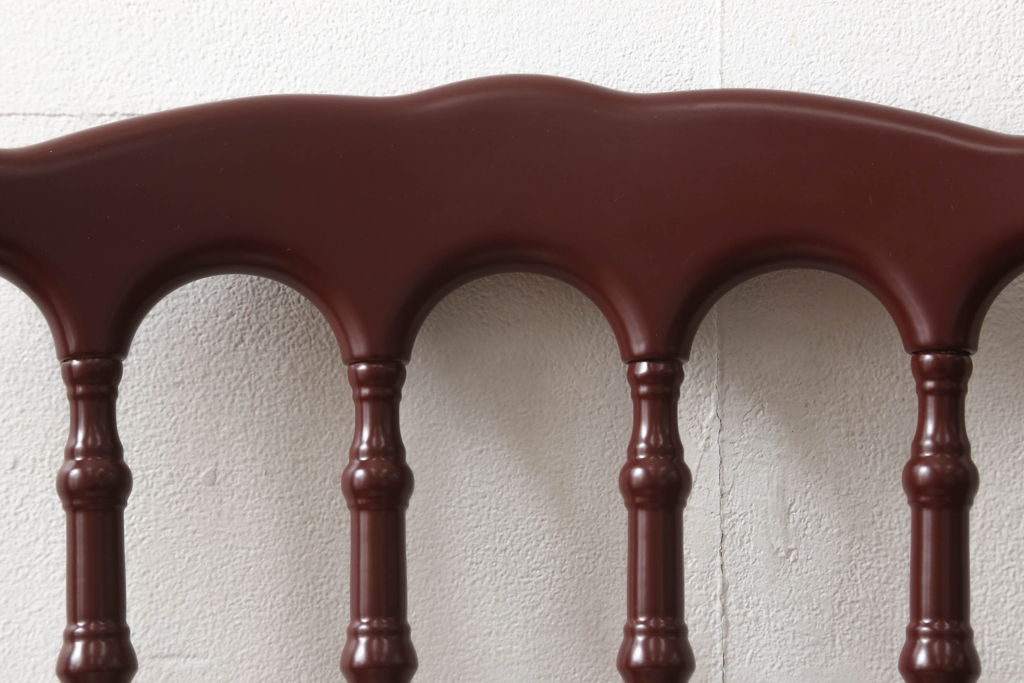 中古　超美品　グッチ(GUCCI)　ビー(ハチ)　エンブロイダリー　個性的なデザインが空間のアクセントになるウッドチェア(椅子、イス、ハーバリウムプリント)(定価約32万円)(R-060941)