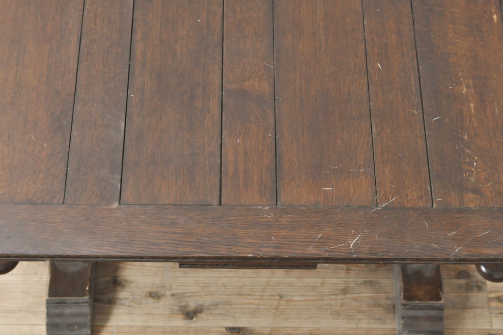 イギリスアンティーク　オーク材製　クラシックで重厚な雰囲気漂うドローリーフテーブル(ダイニングテーブル、エクステンションテーブル)(R-056904)