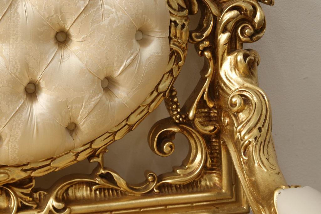 中古　SILIK(シリック)　ゴールド　ロココ調のデザインが優雅で美しい1人掛けソファ(定価約65万円)(一人掛けソファ、アームソファ、1P)(R-052327)