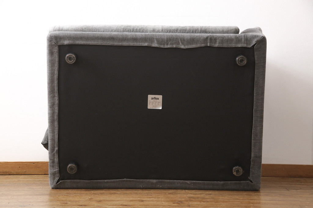 中古　2019年モデル　arflex(アルフレックス)　A・SOFA 10(エー・ソファ)　ゆったりとしたくつろぎの空間を演出するワイド4人掛けアームソファ(四人掛けソファ)(定価約100万円)(R-056151)