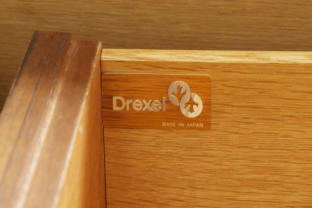 中古　美品　DREXEL HERITAGE(ドレクセルヘリテイジ)　Triune(トライユン)　気品溢れるエレガントなマホガニー材製チェスト(引き出し、サイドボード)(R-058004)