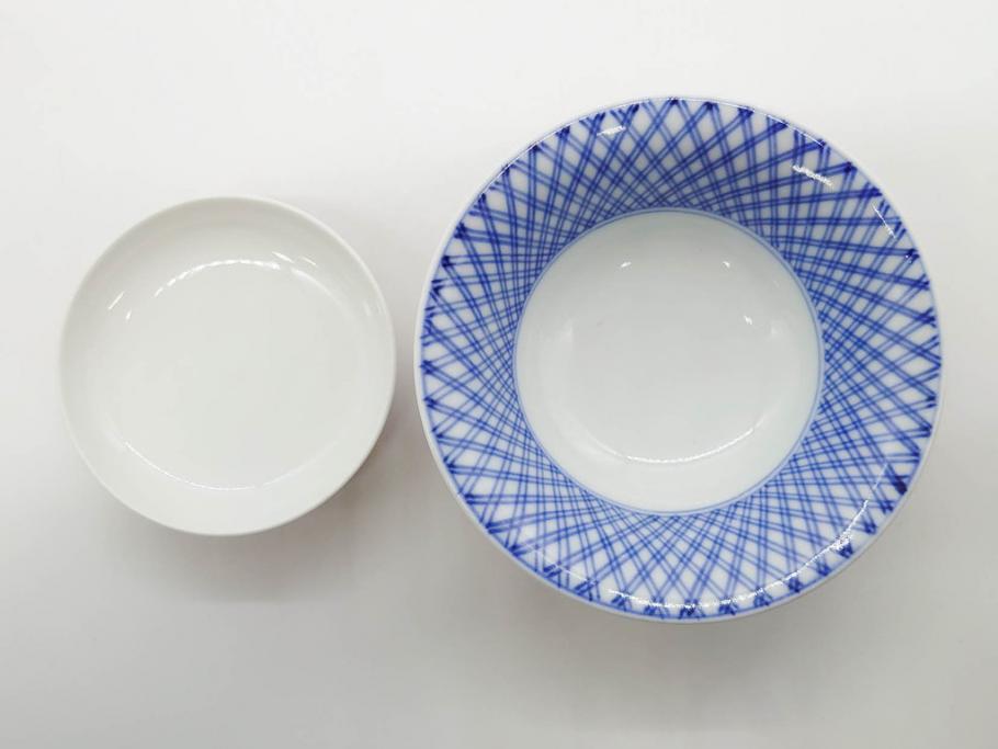 酒井田柿右衛門　肥前国南川原　染錦　二重渦福　丸形　約10cm　3.1寸　匠の技が光る珍味入5客セット(蓋付き器、裏印、小物入れ、香合、蓋物、菓子鉢、茶壷、共箱付き、和食器、陶器、三寸一分)(R-081209)