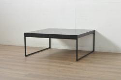 中古　北欧ブランド家具　希少な初期モデル　廃盤品　BoConcept(ボーコンセプト)　ルーゴ　スタイリッシュなデザインがかっこいいシンプルなローテーブル(センターテーブル、リビングテーブル)(R-080383)