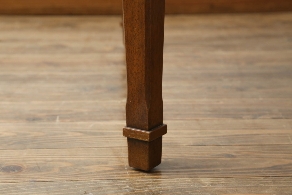 中古　DREXEL HERITAGE(ドレクセルヘリテイジ)　Triune(トライユン)　品のある佇まいが魅力のダイニングテーブル(エクステンションテーブル、食卓、4人掛け、6人掛け、8人掛け)(R-069097)