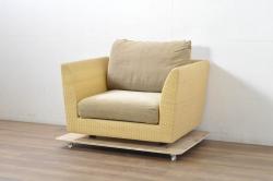 中古　美品　arflex(アルフレックス)　A・SOFA (エー・ソファ) HOLIDAYS(ホリデイズ)　本革(レザー)　水牛革を編み込んだ涼しげなデザインがおしゃれな一人掛けソファ(アームソファ、ラウンジソファ、1人掛け、1P)(定価約26万円)(R-080323)