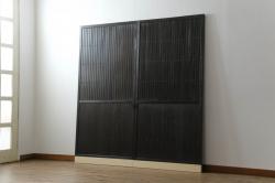 アンティーク建具　栗材　檜(ヒノキ)材　時代の流れを感じさせる木の味わいが魅力的な格子蔵戸1枚(引き戸、格子戸、玄関戸)(R-069029)