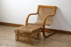 中古　美品　城所右文次デザイン　三越伊勢丹プロパティ・デザイン　Bamboo Chair　滑らかな曲線のデザインが目を惹くバンブーチェアと特注のオットマンのセット(アームチェア、安楽椅子、ディスプレイ、フットスツール)(チェア定価約54万円)(オットマン定価約30万円)(R-081257)