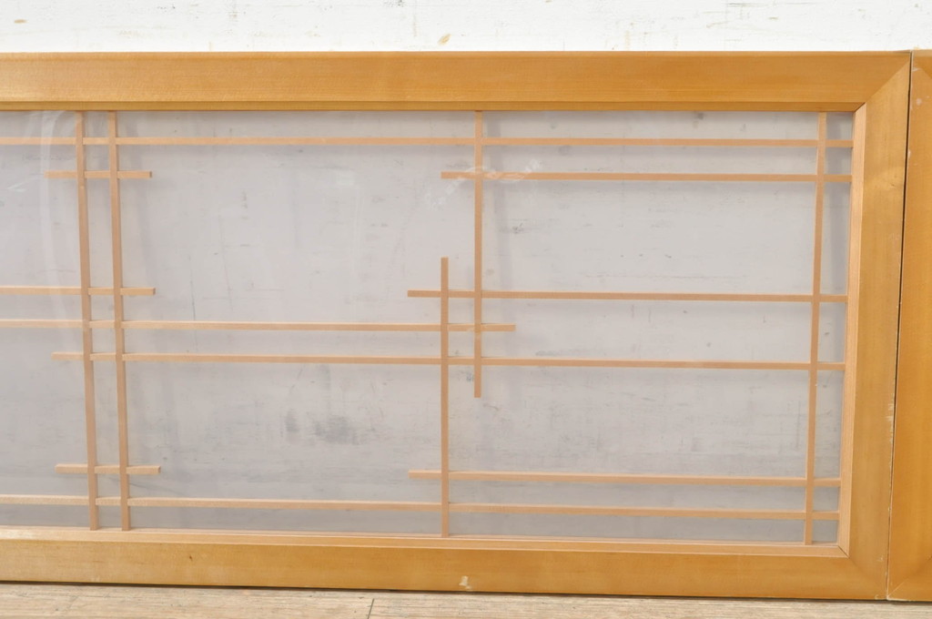 アンティーク建具　和モダンな雰囲気づくりにおすすめのガラス欄間2枚セット(明り取り、明かり取り)(R-073464)