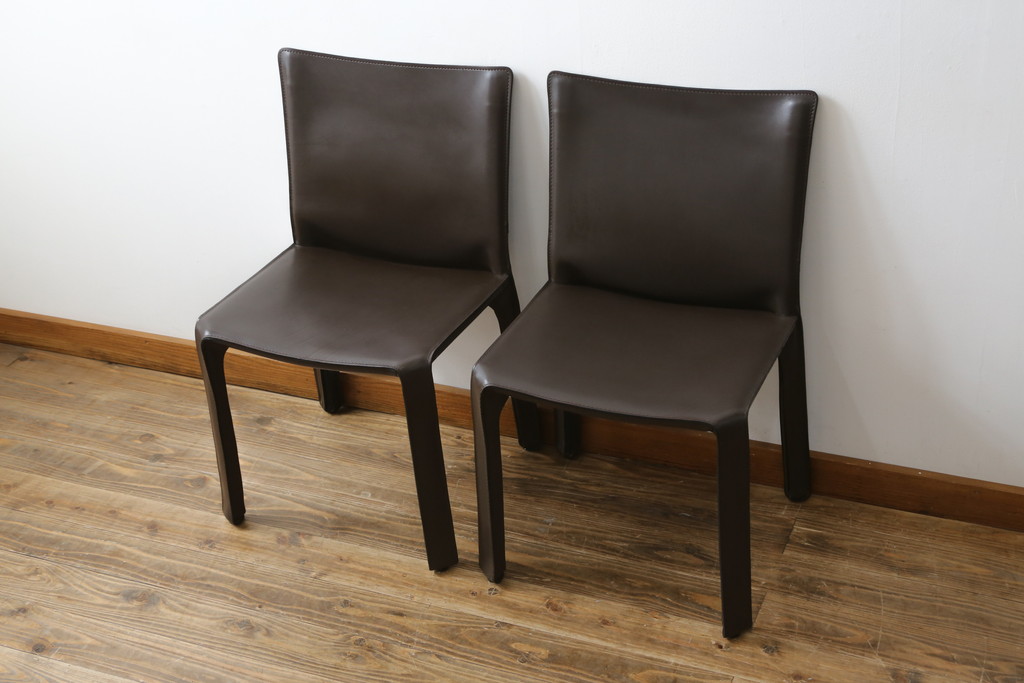 中古　Cassina(カッシーナ)　412　CAB(キャブ)　MARIO BELLINI(マリオベリーニ)　シンプルモダンな空間づくりに活躍するアームレスチェア2脚セット(ダイニングチェア、椅子、イス)(定価2脚で約52万8千円)(R-073992)