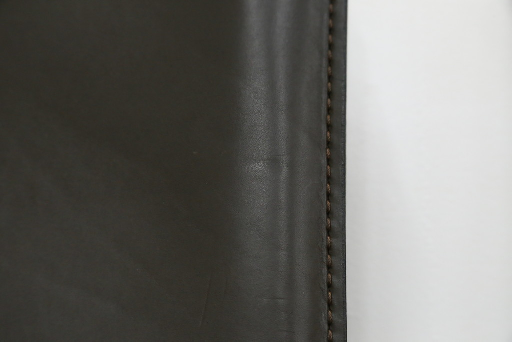 中古　Cassina(カッシーナ)　412　CAB(キャブ)　MARIO BELLINI(マリオベリーニ)　シンプルモダンな空間づくりに活躍するアームレスチェア2脚セット(ダイニングチェア、椅子、イス)(定価2脚で約52万8千円)(R-073992)