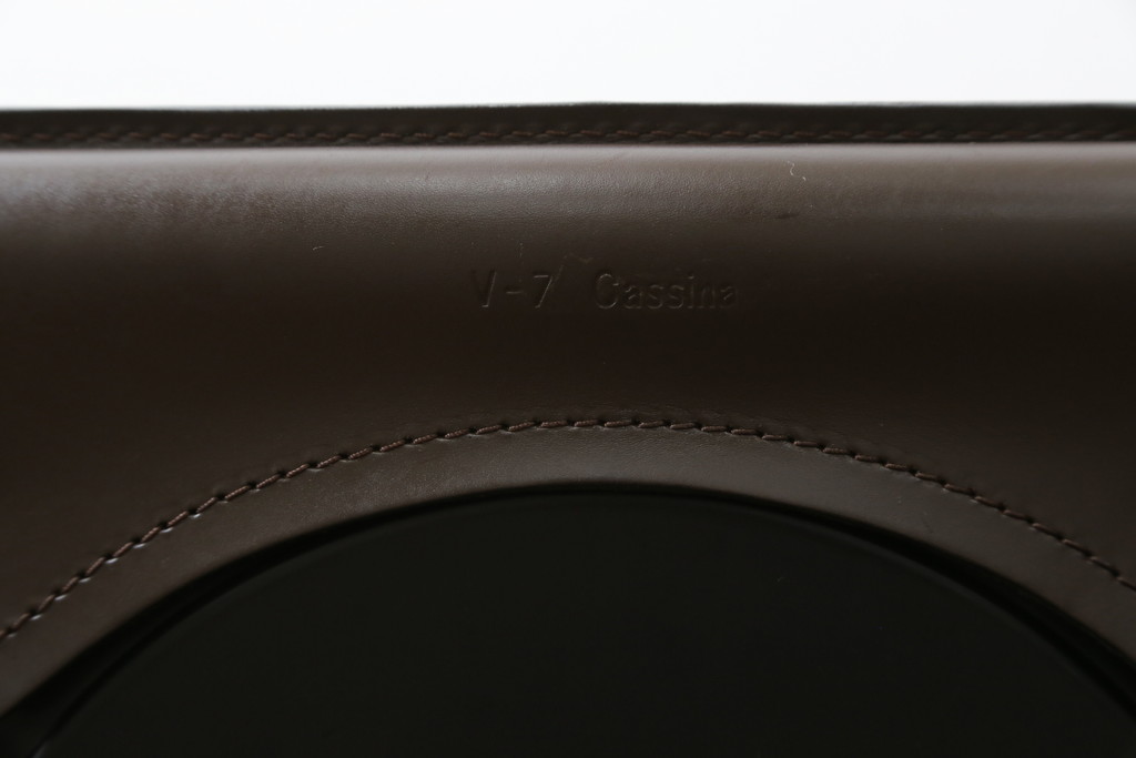 中古　Cassina(カッシーナ)　412　CAB(キャブ)　MARIO BELLINI(マリオベリーニ)　シンプルモダンな空間づくりに活躍するアームレスチェア2脚セット(ダイニングチェア、椅子、イス)(定価2脚で約52万8千円)(R-073999)