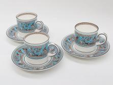イギリス　WEDGWOOD(ウェッジウッド)　FLORENTINE TURQUOISE(フロレンティーン ターコイズ)　優雅な時間を演出するコーヒーカップ&ソーサー3客セット(グロテスク文様、フルーツ、果物、洋食器、英国)(R-081217)