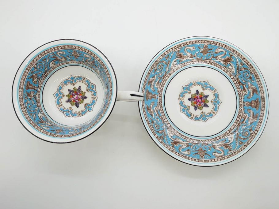 イギリス　WEDGWOOD(ウェッジウッド)　FLORENTINE TURQUOISE(フロレンティーン ターコイズ)　上品な佇まいのティーカップ&ソーサー4客セット(グロテスク文様、フルーツ、果物、ピオニー、C&S、洋食器、英国)(R-081218)