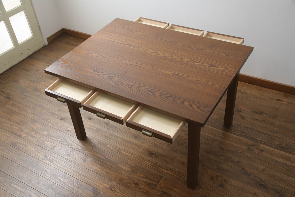 【オーダー家具実例】当店のオリジナル家具を参考に、両面引き出し付きの作業台を新規製作しました。(4人掛け、四人掛け、ダイニングテーブル)