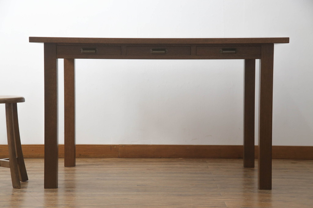 【オーダー家具実例】当店のオリジナル家具を参考に、両面引き出し付きの作業台を新規製作しました。(4人掛け、四人掛け、ダイニングテーブル)