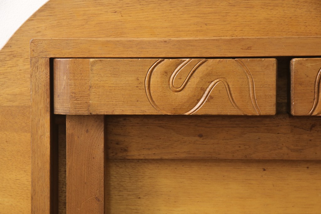 和製ビンテージ　激レア!　アイヌ　クルミ材　特注　細やかな彫り込みが美しい丸形ちゃぶ台(ローテーブル、座卓、ヴィンテージ)(R-052766)