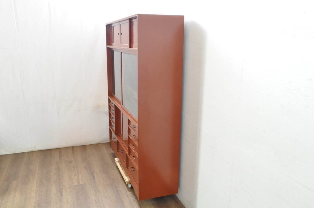 中古　超美品!!　特注!!　最上物!!　内部まで漆塗り　朱塗　布目塗り　漆の味のある風合いが目を引く茶タンス(茶箪笥、茶棚、飾り棚、収納棚、戸棚、引き出し)(製作費約300万円)(R-080306)