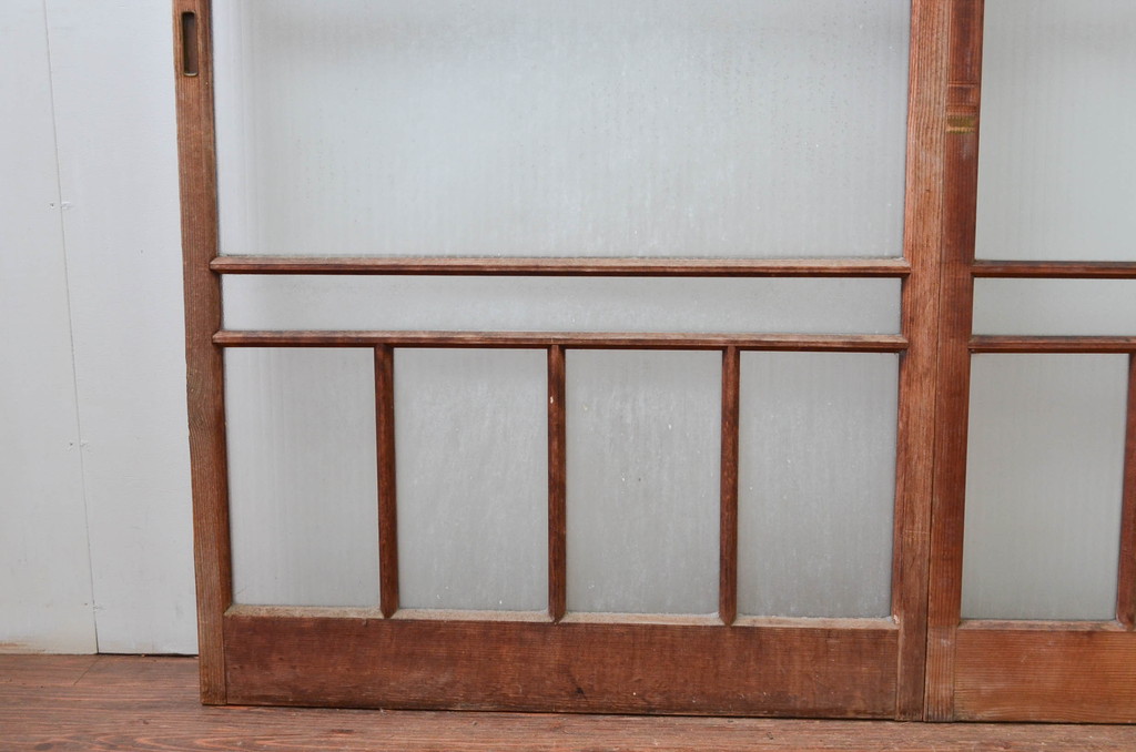 アンティーク建具　デザイングッド!!　レトロな空間作りにおすすめなガラス戸2枚セット(引き戸)(R-080883)