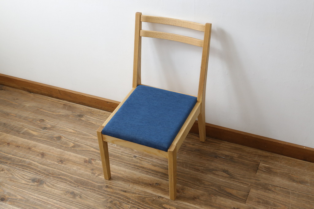 中古　短期展示品　美品　ヤクモ家具製作所　オーク材　シンプルチェア(SC40RO)　クッションタイプ　ナチュラルな風合いが優しい印象のチェア(ダイニングチェア、椅子、イス)(R-069797)
