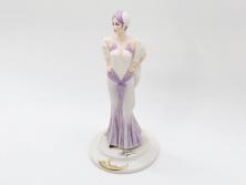 イタリア　カポディモンテ(Capodimonte)　サンドロ・マッジョーニ(Sandro Maggioni)　ドレスの柔らかな雰囲気が美しいフィギュリン(陶器人形、女性、置物、オブジェ)(R-081296)