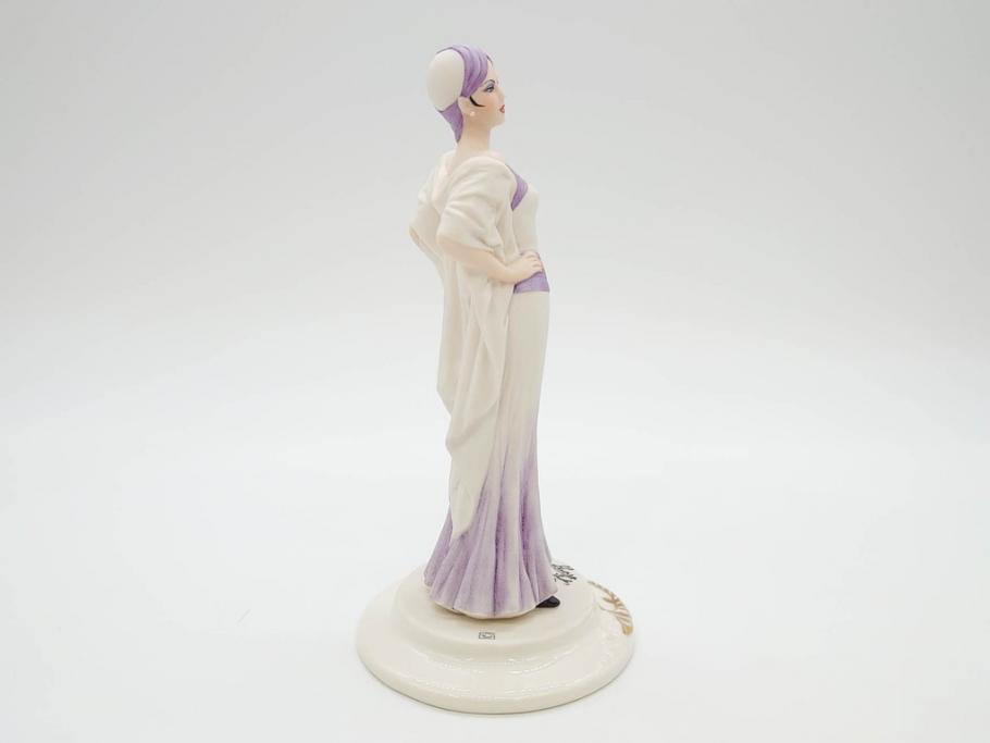 イタリア　カポディモンテ(Capodimonte)　サンドロ・マッジョーニ(Sandro Maggioni)　ドレスの柔らかな雰囲気が美しいフィギュリン(陶器人形、女性、置物、オブジェ)(R-081296)