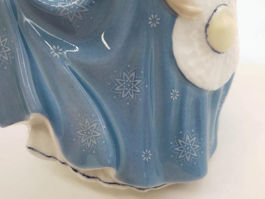 イギリス　Royal Doulton(ロイヤルドルトン)　Hilary(ヒラリー)　上品な雰囲気のフィギュリン(陶器人形、女性、貴婦人、置物、オブジェ)(R-081297)