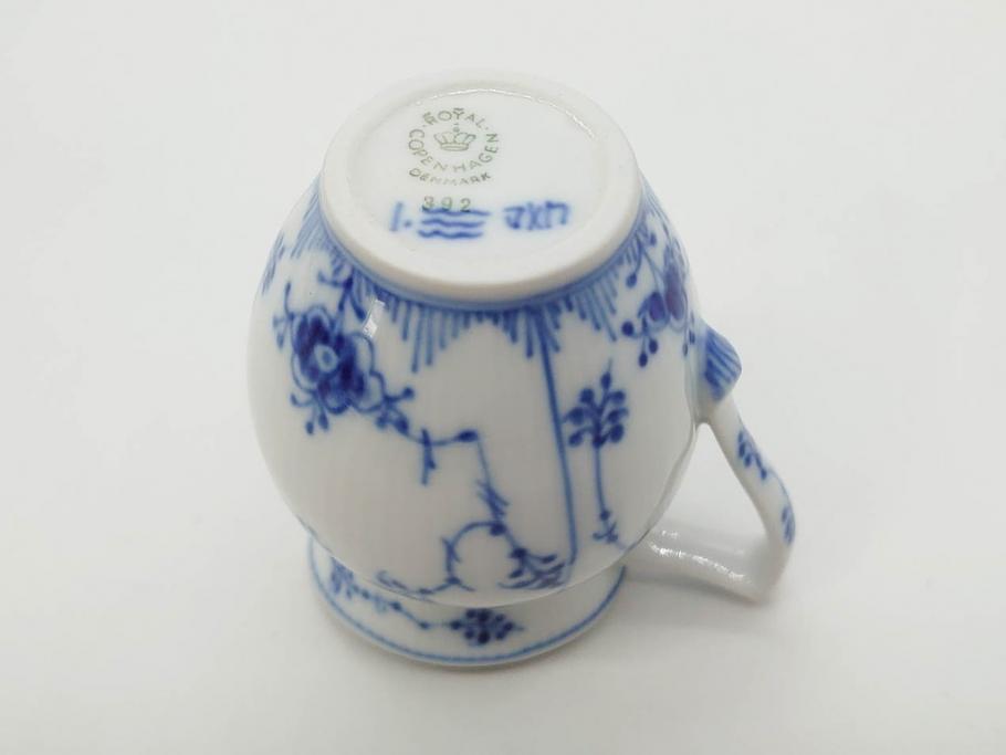 デンマーク　ROYAL COPENHAGEN(ロイヤルコペンハーゲン)　ブルーフルーテッド フルレース カップ&ソーサー/プレイン クリーマー　可憐なデザインに見惚れるC&S・クリーマーセット(コーヒー、デミタス、ミルクポット、ミルクジャー、洋食器、北欧)(R-081229)