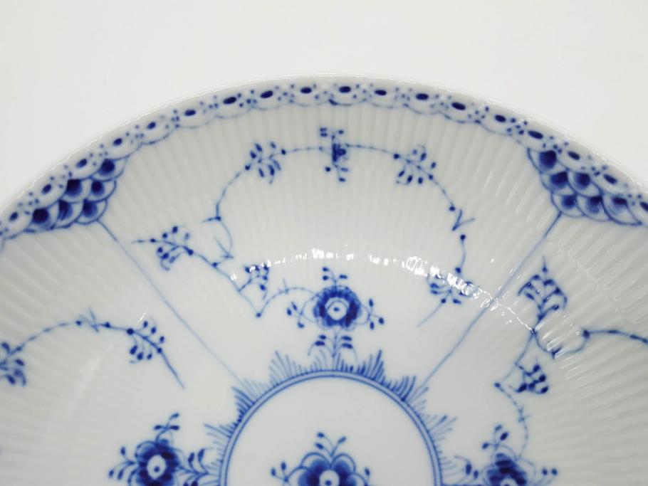 デンマーク　ROYAL COPENHAGEN(ロイヤルコペンハーゲン)　ブルーフルーテッド 　ハーフレース　美しいブルーの縁取りが魅力のボウル&ピックルディッシュセット(プレート、変形皿、中皿、洋食器、北欧)(R-081290)