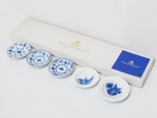 デンマーク　ROYAL COPENHAGEN(ロイヤルコペンハーゲン)　ブルーフルーテッド　プレイン　ハーフレース　フルレース　ブルーフラワー　食卓に華やぎを与えるミニプレート5枚セット(小皿、豆皿、フラワー、花、洋食器、北欧、共箱付き)(R-081291)