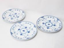 デンマーク　ROYAL COPENHAGEN(ロイヤルコペンハーゲン)　ブルーフルーテッド ハーフレース　約25cm　プレート3枚セット(大皿、洋食器、北欧)(R-081292)