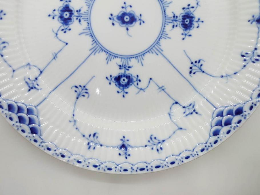デンマーク　ROYAL COPENHAGEN(ロイヤルコペンハーゲン)　ブルーフルーテッド ハーフレース　約25cm　プレート3枚セット(大皿、洋食器、北欧)(R-081292)