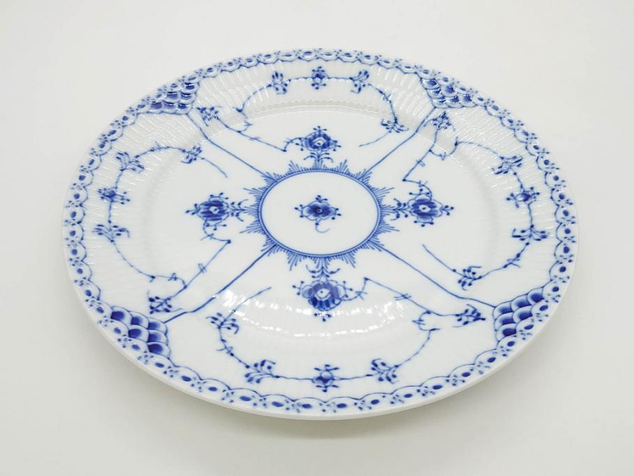 デンマーク　ROYAL COPENHAGEN(ロイヤルコペンハーゲン)　ブルーフルーテッド ハーフレース　約25cm　プレート3枚セット(大皿、洋食器、北欧)(R-081292)