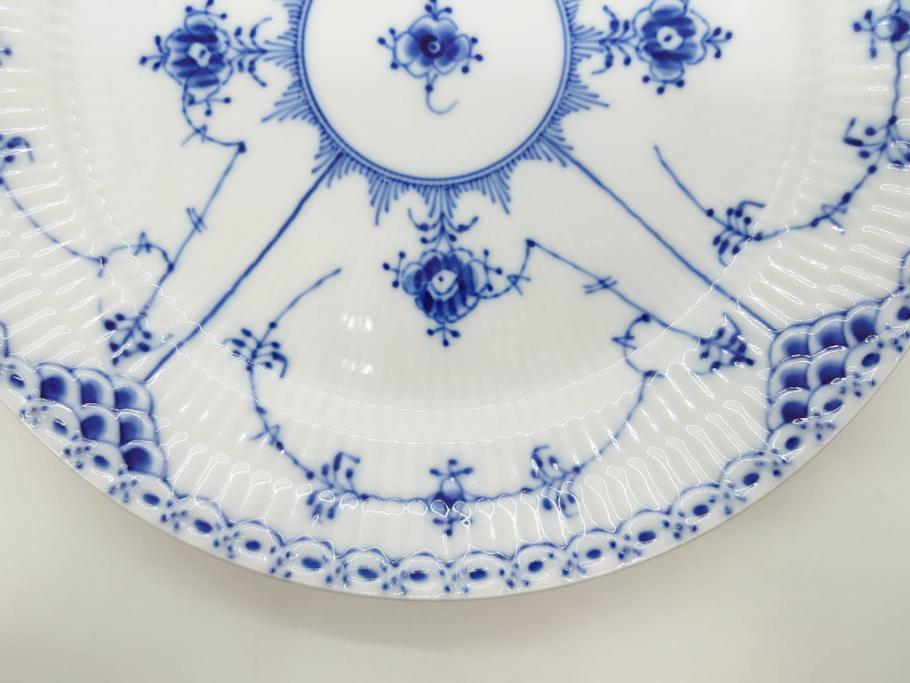 デンマーク　ROYAL COPENHAGEN(ロイヤルコペンハーゲン)　ブルーフルーテッド ハーフレース　約25cm　プレート3枚セット(大皿、洋食器、北欧)(R-081292)