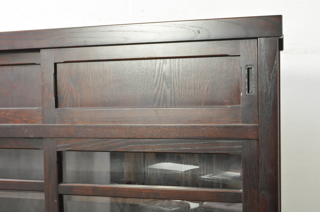 中古　美品　落ち着いた色合いが大人な雰囲気を醸し出す二段重ね水屋箪笥(食器棚、キャビネット、茶箪笥、収納棚、戸棚、バラ売り可能)(R-080370)
