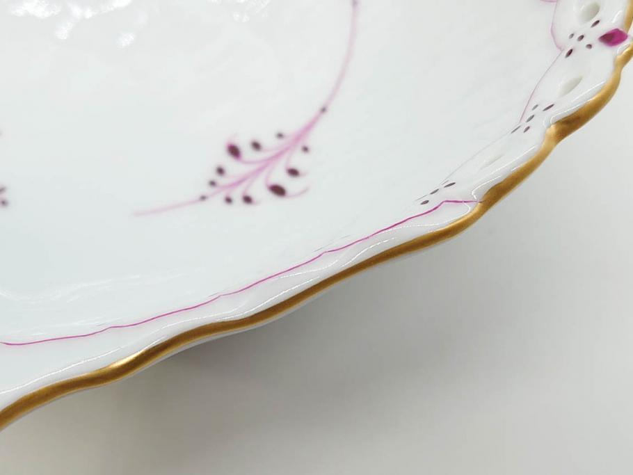 希少　デンマーク　ROYAL COPENHAGEN(ロイヤルコペンハーゲン)　バーガンディ　フルーテッド　フルレース　上品な雰囲気漂うシェルディッシュ(金彩、プレート、貝、中皿、変形皿、洋食器、北欧)(R-081293)
