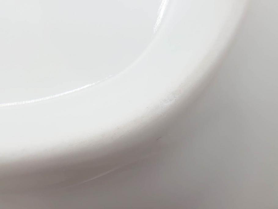希少　デンマーク　ROYAL COPENHAGEN(ロイヤルコペンハーゲン)　バーガンディ　フルーテッド　フルレース　上品な雰囲気漂うシェルディッシュ(金彩、プレート、貝、中皿、変形皿、洋食器、北欧)(R-081293)